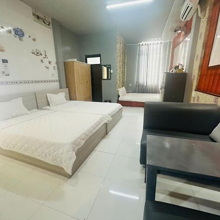 Khach San Nguyen Long Hotel Ap Thap Muoi Exterior photo