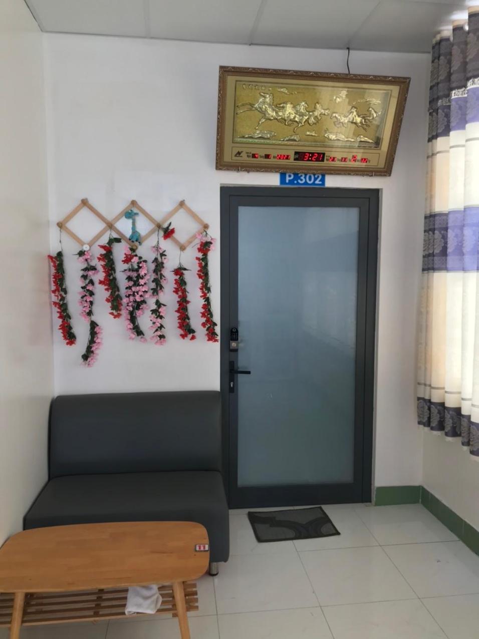 Khach San Nguyen Long Hotel Ap Thap Muoi Exterior photo