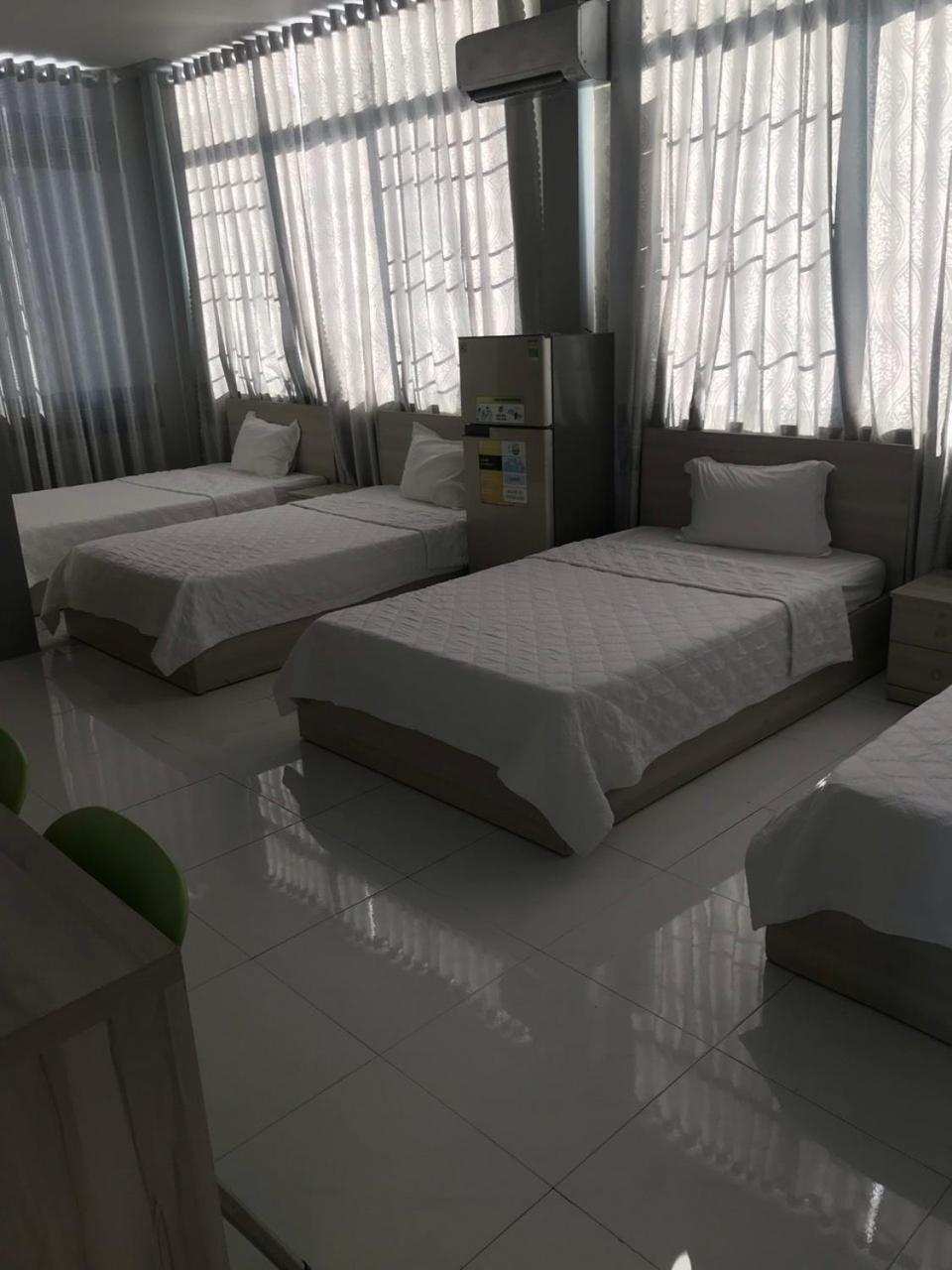Khach San Nguyen Long Hotel Ap Thap Muoi Exterior photo