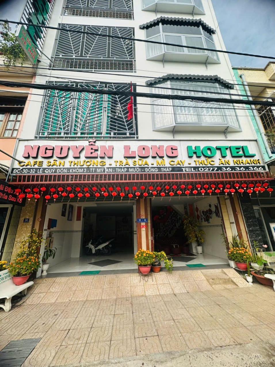 Khach San Nguyen Long Hotel Ap Thap Muoi Exterior photo